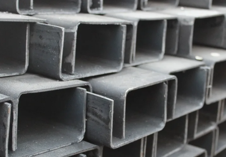 Гнутый швеллер